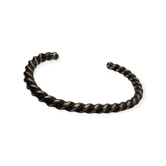 Vintage cuff bracelet - Picture 6 of 6